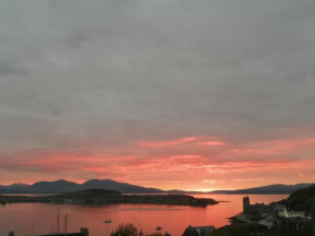 Central Oban Studio with View